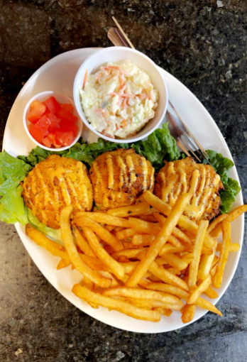 Fried green tomato platter with slaw and fries